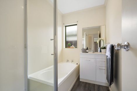 Photo of property in 1a Lagoon Place, Poike, Tauranga, 3112