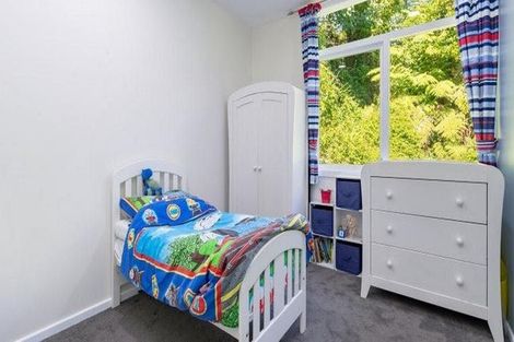 Photo of property in 15 Elmslie Road, Pinehaven, Upper Hutt, 5019