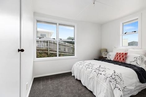 Photo of property in 55 Piko Street, Titahi Bay, Porirua, 5022
