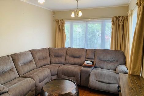 Photo of property in 50 Lyttelton Avenue, Forrest Hill, Auckland, 0620