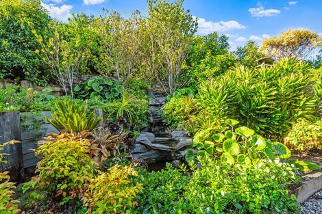 Photo of property in 21 Laguna Place, Matakatia, Whangaparaoa, 0930
