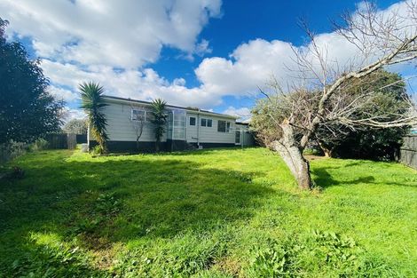 Photo of property in 2/42 Moncrieff Avenue, Clendon Park, Auckland, 2103