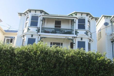 Photo of property in 74 Hawker Street, Mount Victoria, Wellington, 6011
