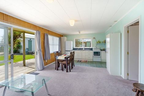 Photo of property in 19 Karaka Street, Otaki Beach, Otaki, 5512
