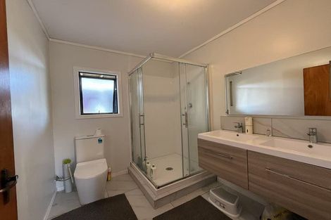 Photo of property in 1435 Whangaparaoa Road, Army Bay, Whangaparaoa, 0930