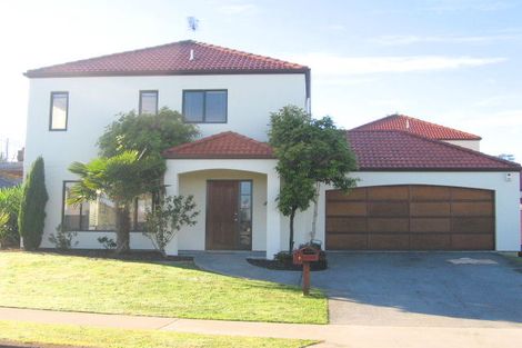 Photo of property in 5a Nad Place, East Tamaki Heights, Auckland, 2016
