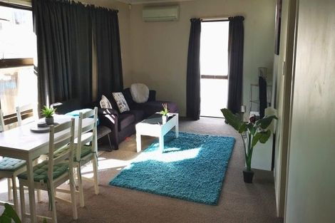 Photo of property in 2/59 Seaview Road, Glenfield, Auckland, 0629
