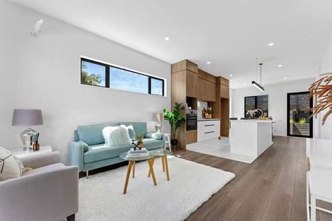 Photo of property in 7 Greenbrier Street, Westgate, 0814