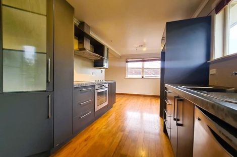 Photo of property in 20 Hartley Terrace, Massey, Auckland, 0614