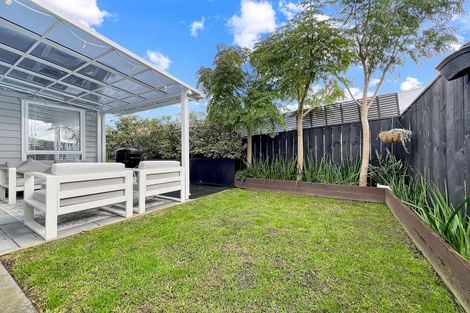 Photo of property in 51a Gills Road, Bucklands Beach, Auckland, 2014