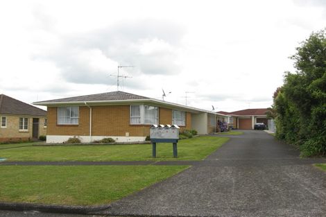 Photo of property in 4/13 Collie Road, Pukekohe, 2120