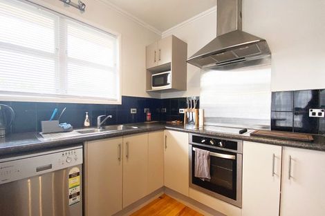 Photo of property in 54 Alma Crescent, Papakura, 2110