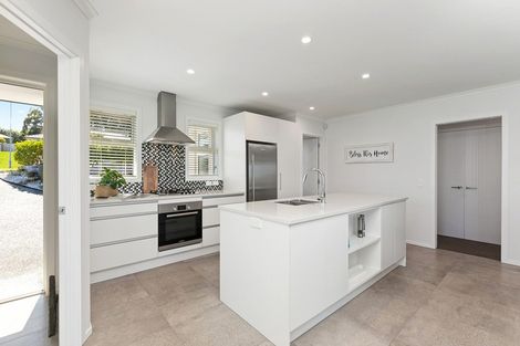 Photo of property in 209 Ballintoy Park Drive, Welcome Bay, Tauranga, 3175