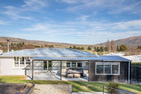 Photo of property in 25 Tamblyn Drive, Lake Roxburgh Village, Roxburgh, 9571