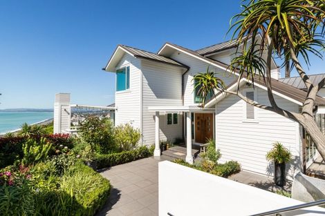 Photo of property in 8 Elizabeth Road, Bluff Hill, Napier, 4110