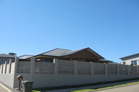 Photo of property in 44 Hikanui Drive, Havelock North, 4130