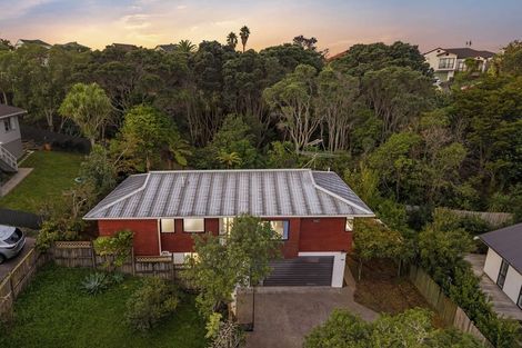 Photo of property in 2/18 Atlantis Place, Totara Vale, Auckland, 0629