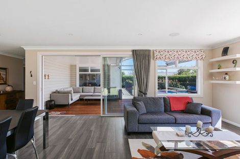 Photo of property in 5 Gellibrand Place, Omokoroa, 3114