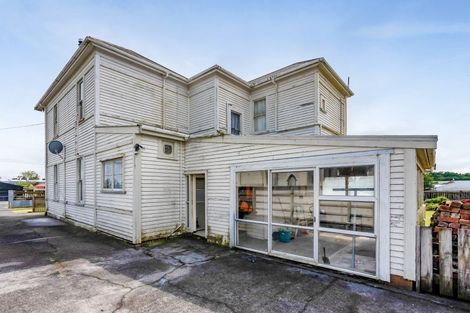 Photo of property in 3 Carrington Street, Inglewood, 4330