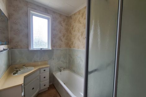 Photo of property in 12 Hickey Place, Opunake, 4616