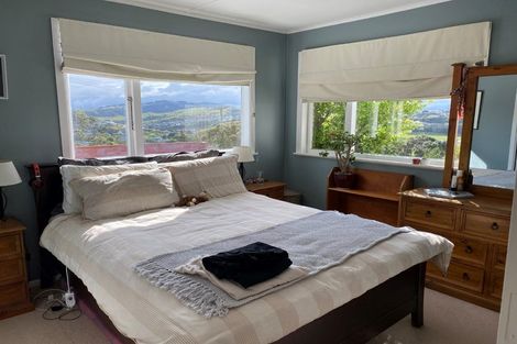 Photo of property in 60 Ruskin Road, Newlands, Wellington, 6037