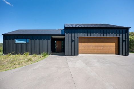 Photo of property in 42 Lacebark Drive, Kinloch, Taupo, 3377