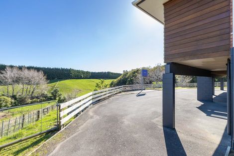 Photo of property in 354 Henwood Road, Hillsborough, New Plymouth, 4372
