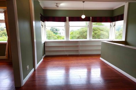 Photo of property in 6 Highland Crescent, Wadestown, Wellington, 6012