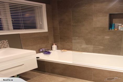 Photo of property in 13 Parkdale Place, Glenview, Hamilton, 3206