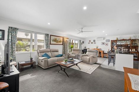 Photo of property in 17 Kagan Avenue, Mangawhai, 0505