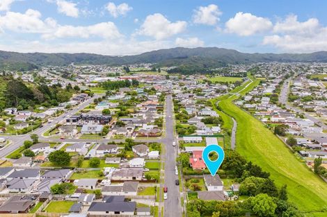 Photo of property in 32 Hyde Street, Wainuiomata, Lower Hutt, 5014