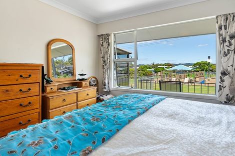 Photo of property in 1/8 Kopipi Crescent, Ngunguru, Whangarei, 0173