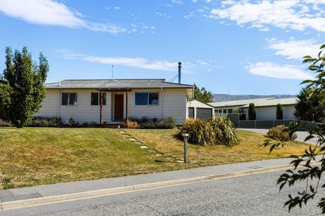 Photo of property in 4 Hotop Place, Cromwell, 9310