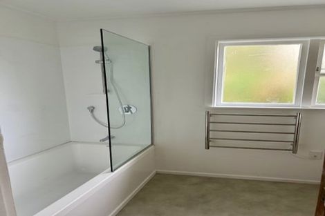 Photo of property in 105 Churchill Drive, Crofton Downs, Wellington, 6035