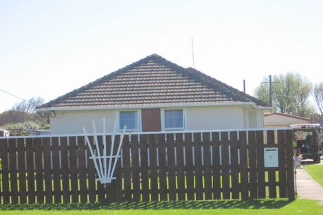 Photo of property in 7 Norbiton Road, Foxton, 4814