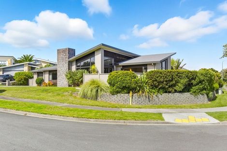 Photo of property in 2 Cadastral Court, Paraparaumu, 5032