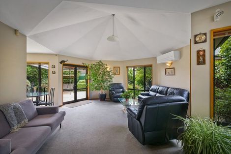 Photo of property in 113 Avonhead Road, Avonhead, Christchurch, 8042