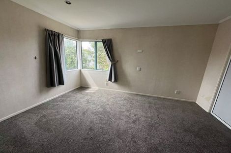 Photo of property in 2/15 Dunn Place, Farm Cove, Auckland, 2010