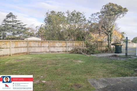 Photo of property in 64 Megan Avenue, Pakuranga Heights, Auckland, 2010