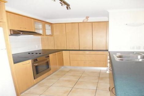 Photo of property in Endeavour Apartments, 24/125u Thorndon Quay, Pipitea, Wellington, 6011