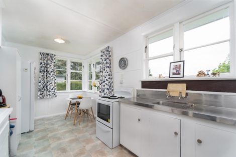 Photo of property in 16 Kummer Crescent, Masterton, 5810