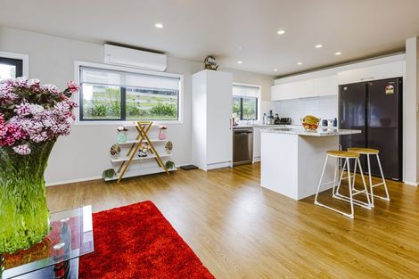 Photo of property in 6 Robins Way, Pokeno, 2471