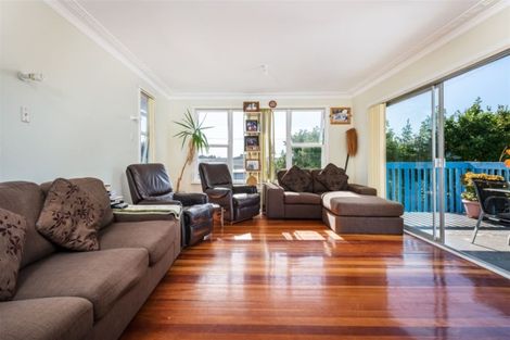 Photo of property in 728 Te Atatu Road, Te Atatu Peninsula, Auckland, 0610