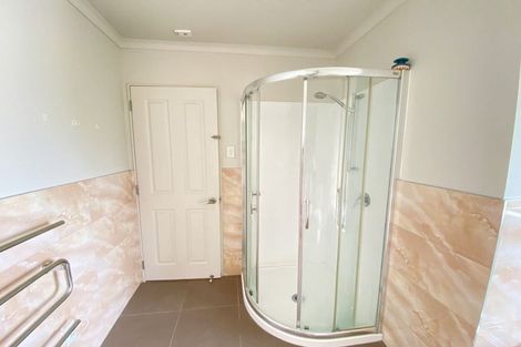 Photo of property in 2/2 Swan Hill Drive, Glen Eden, Auckland, 0602