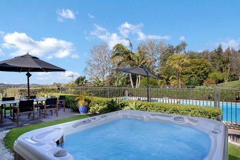 Photo of property in 41 Retreat Road, Haruru, 0204