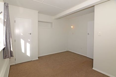 Photo of property in 141 Ruskin Road, Newlands, Wellington, 6037