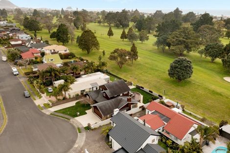 Photo of property in 25 Berwick Place, Mount Maunganui, 3116