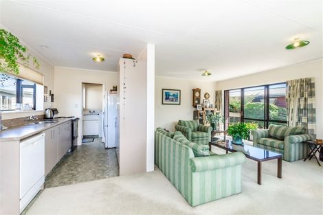 Photo of property in 4 Sandpiper Court, Paraparaumu Beach, Paraparaumu, 5032