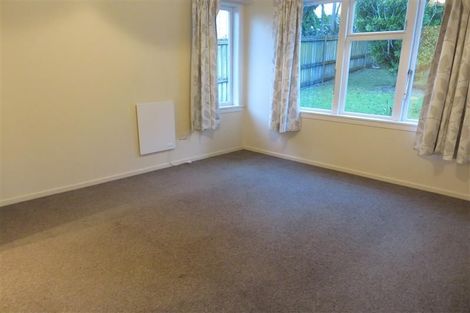 Photo of property in 110 Mcleod Road, Te Atatu South, Auckland, 0610