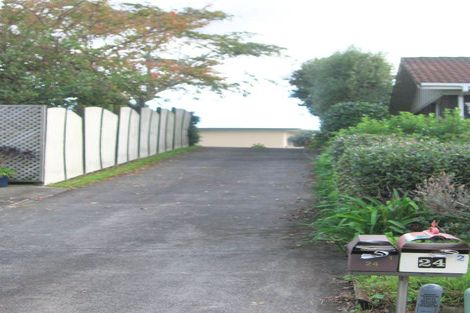 Photo of property in 1/24 Kentigern Close, Pakuranga, Auckland, 2010
